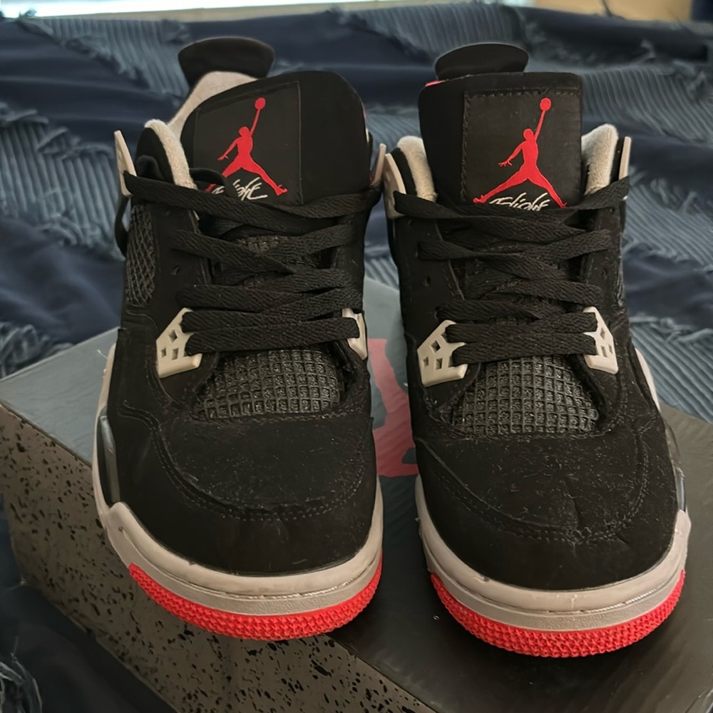 Air Jordan 4 Retro